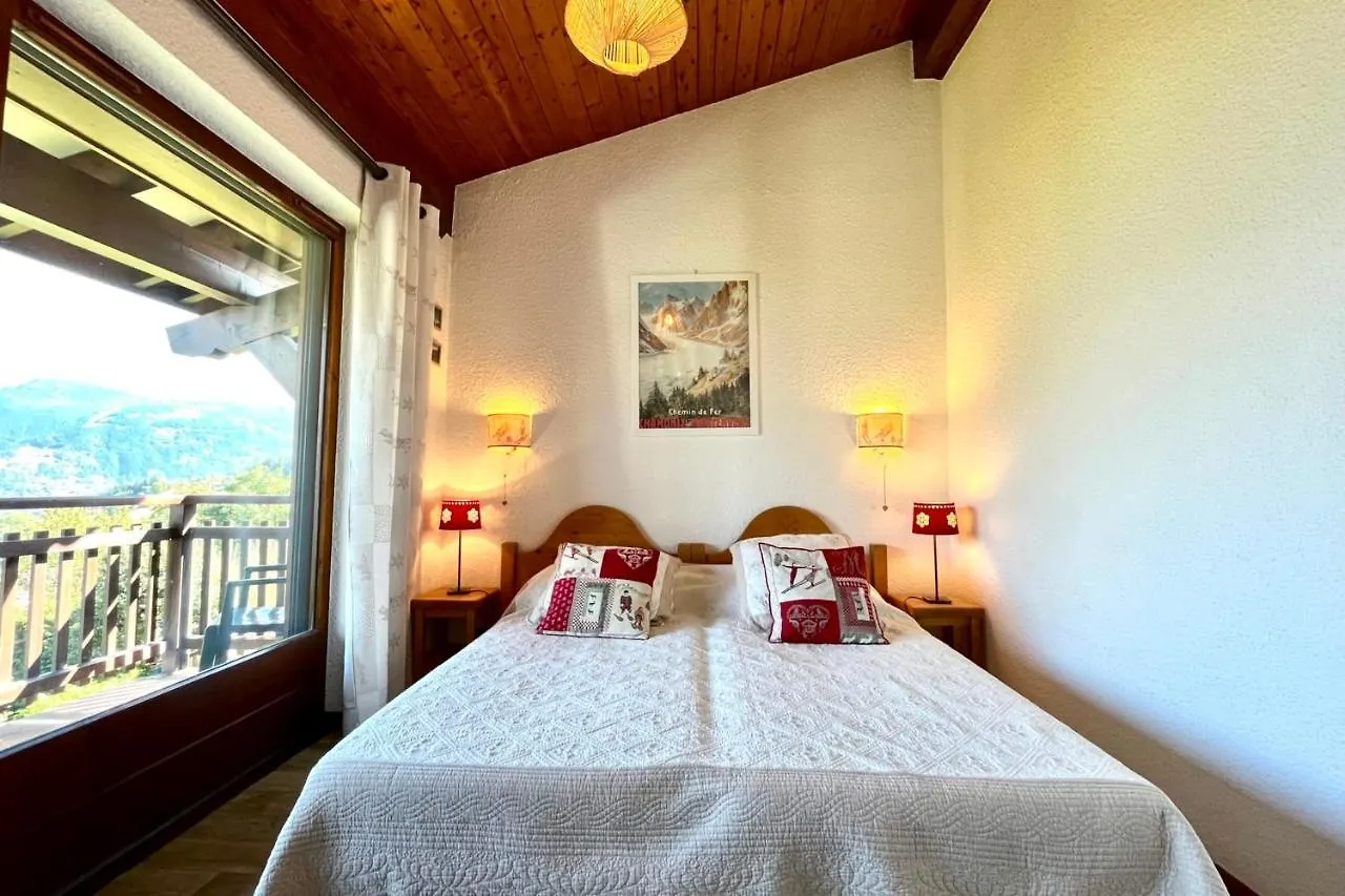 Beautiful Apartment With Balcony And Great View ! Combloux France